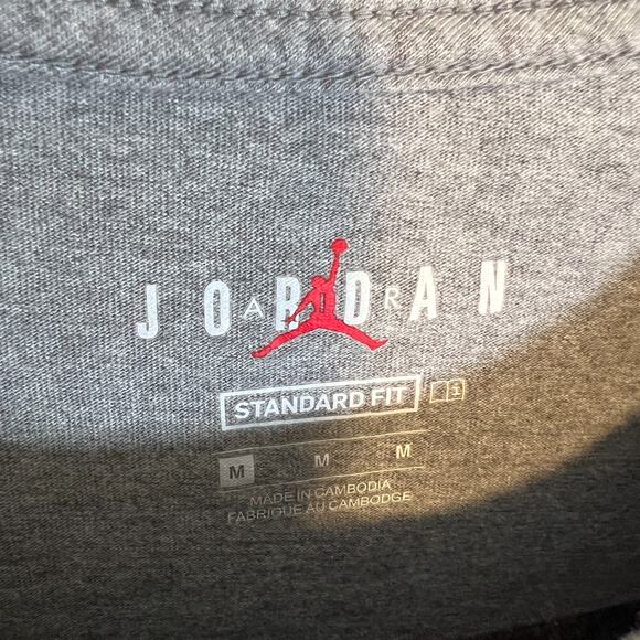 Jordan Shirt Mens Small Gray Tshirt Jump Man Short Sleeve Crewneck Swoosh - Picture 4 of 8